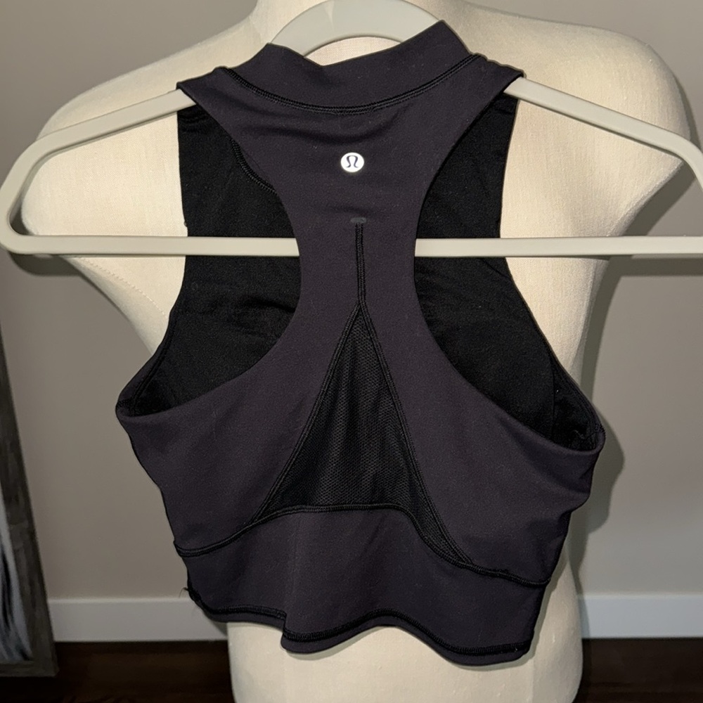 Lululemon workout bra - Picture 2 of 3